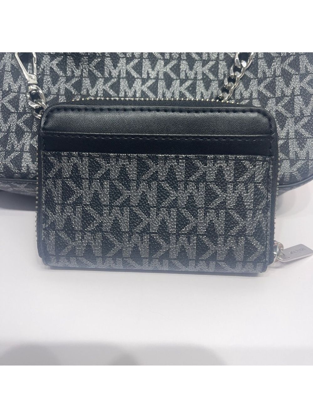 Michael Kors Chain Crossbody With Matching Wallet Set Silver Black Metallic Logo - Picture 6 of 10